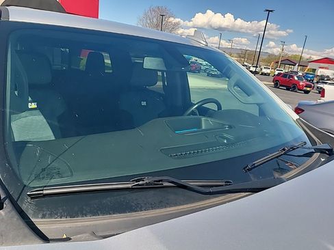 Used 2021 Chevrolet Silverado 1500 LTZ w/ Z71 Off-Road Package image 16