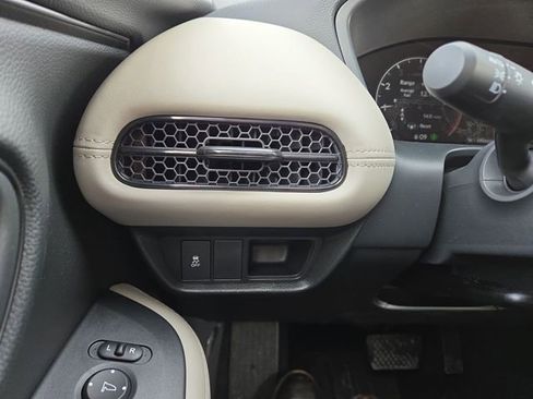 New 2026 Honda HR-V LX image 19