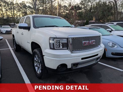 Used 2013 GMC Sierra 1500 Denali image 1