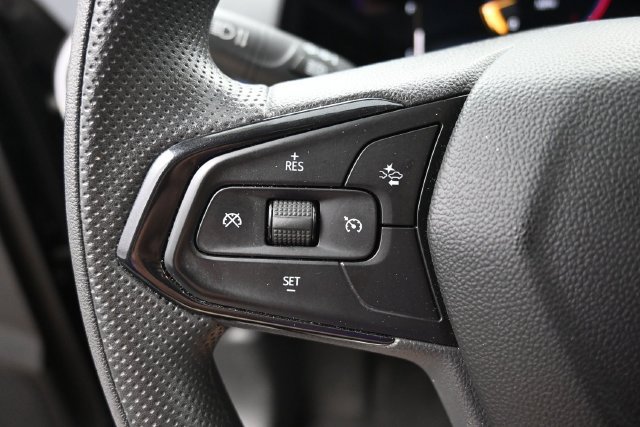 Used 2024 Chevrolet Trax LT FWD image 24