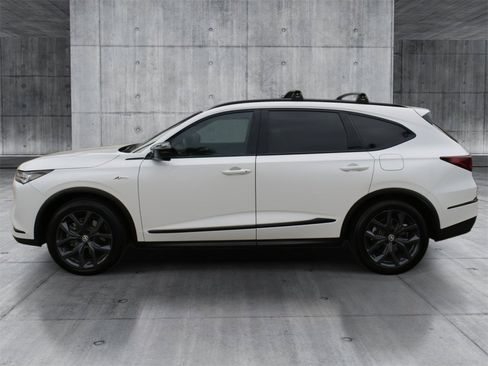 Used 2023 Acura MDX A-Spec image 2