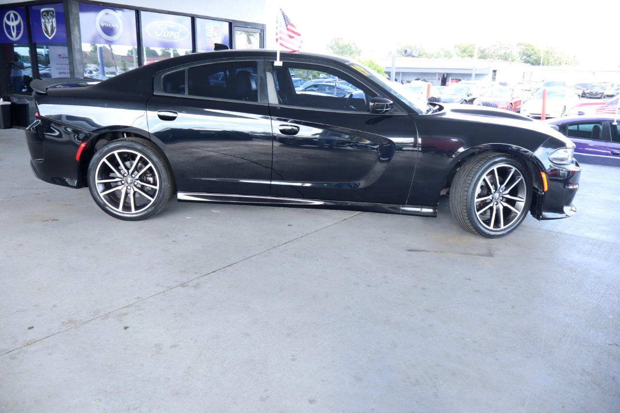 Used 2019 Dodge Charger GT w/ Plus Group RWD image 6
