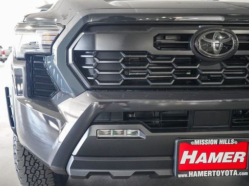 New 2026 Toyota Tacoma TRD Off-Road AWD/4WD image 12