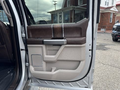 Used 2019 Ford F150 Limited w/ Trailer Tow Package image 14