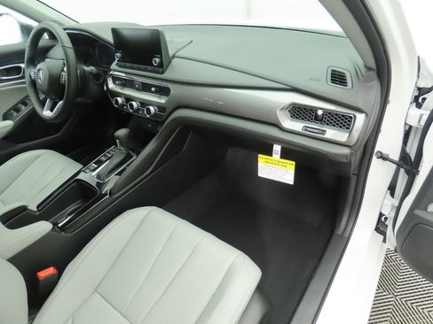 Used 2025 Acura Integra image 19