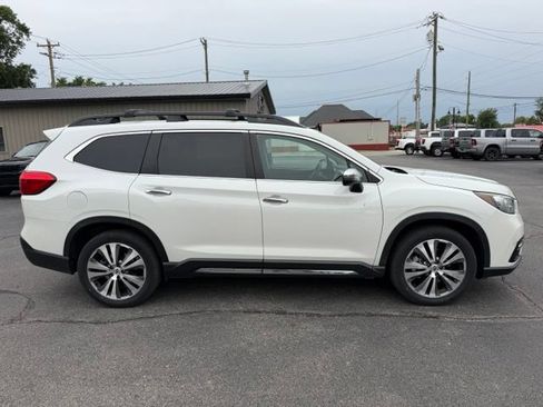 Used 2019 Subaru Ascent Touring w/ Popular Package #3 AWD/4WD image 5