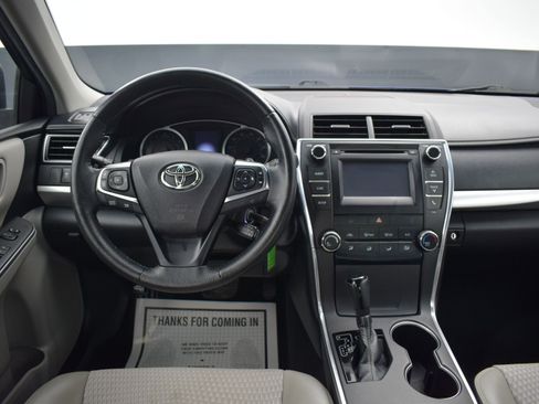 Used 2015 Toyota Camry SE image 14