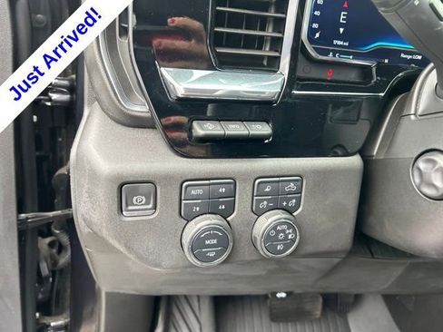 Used 2024 Chevrolet Silverado 1500 LTZ AWD/4WD image 17