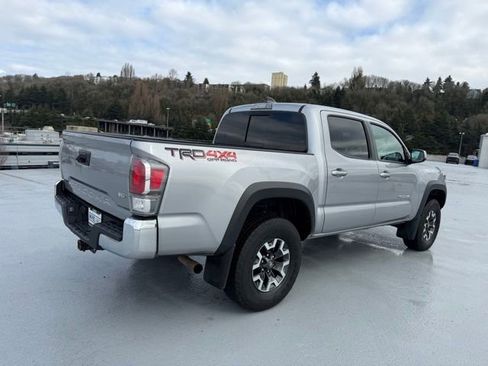 Certified 2020 Toyota Tacoma TRD Off-Road image 9