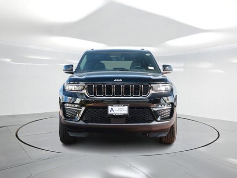 New 2025 Jeep Grand Cherokee Limited image 4