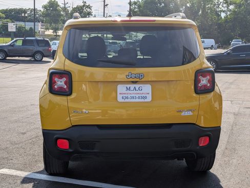 Used 2017 Jeep Renegade Sport w/ Power & Air Group AWD/4WD image 5