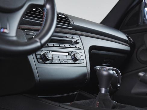 Used 2011 BMW 1 Series M image 42