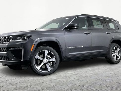 New 2026 Jeep Grand Cherokee L Limited image 1
