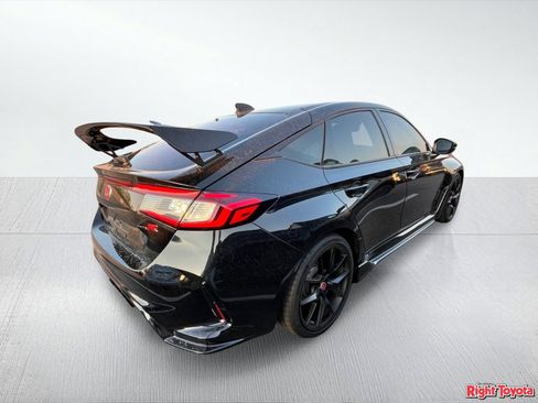 Used 2025 Honda Civic Type R image 4