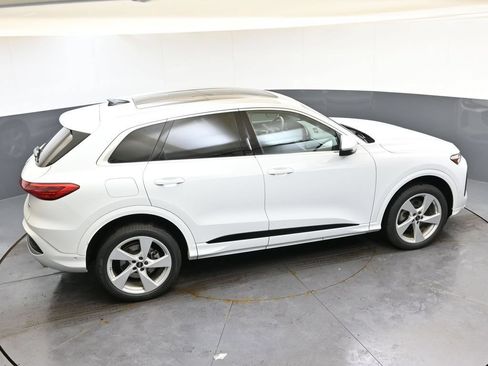 Used 2025 Audi Q5 Premium Plus w/ Premium Plus AWD/4WD image 49