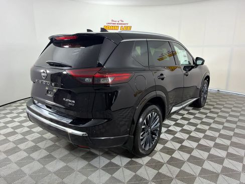 New 2026 Nissan Rogue Platinum w/ Tech Package AWD/4WD image 6