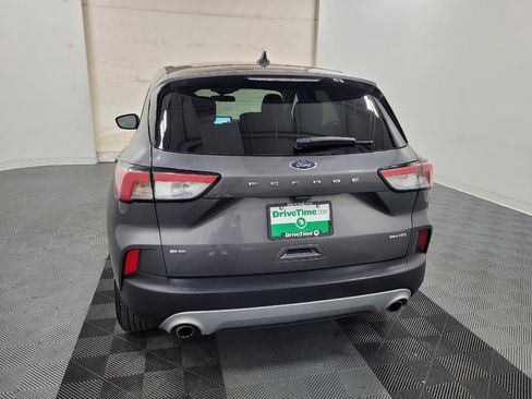 Used 2022 Ford Escape SE w/ Convenience Package AWD/4WD image 6