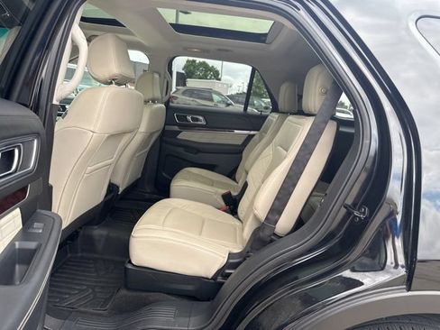 Used 2016 Ford Explorer Platinum AWD/4WD image 13