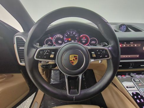 Certified 2023 Porsche Cayenne Platinum Edition AWD/4WD image 30