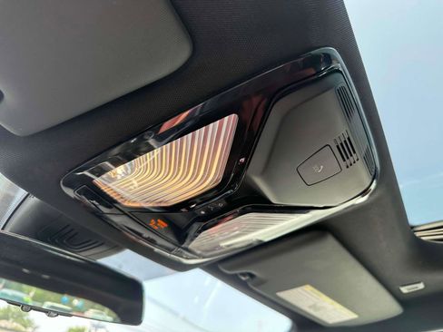 Used 2023 BMW 430i xDrive Coupe w/ Premium Package image 33