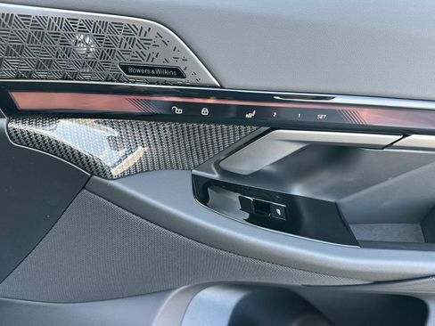 New 2026 BMW 550e xDrive AWD/4WD image 18
