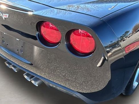 Used 2011 Chevrolet Corvette Coupe w/ Preferred Equipment Group image 36