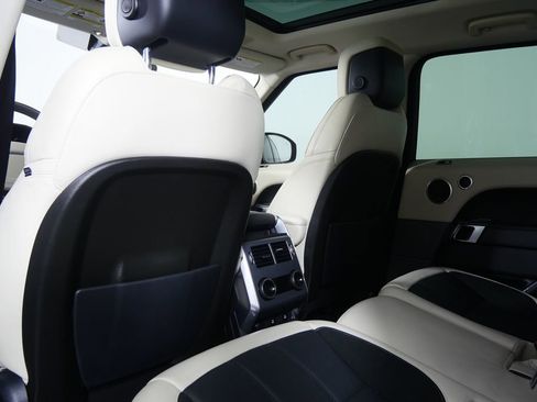 Used 2021 Land Rover Range Rover Sport HST image 19
