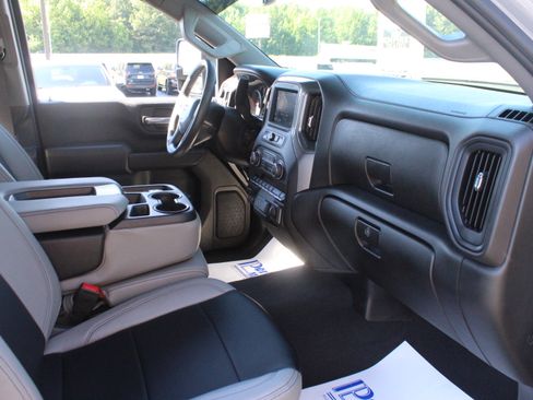 Used 2024 Chevrolet Silverado 2500 Custom w/ Custom Value Package AWD/4WD image 29