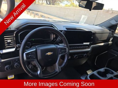 Used 2022 Chevrolet Silverado 1500 LT RWD image 10
