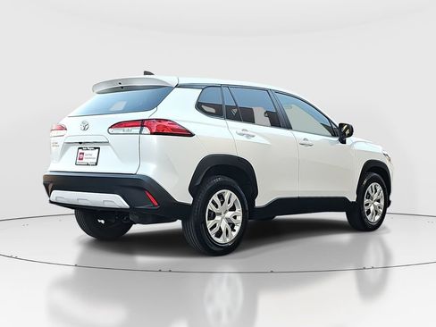 Used 2023 Toyota Corolla Cross L FWD image 5