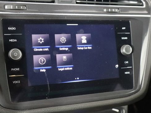 Used 2023 Volkswagen Tiguan SE image 35