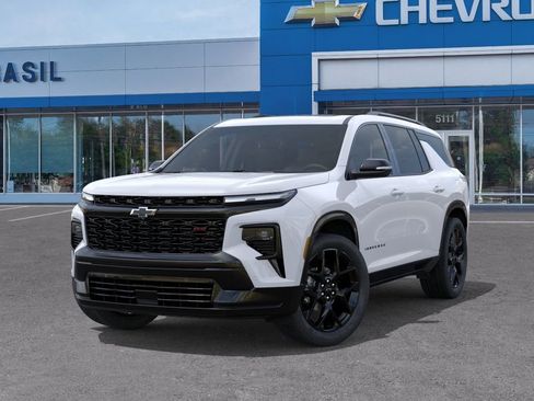 New 2026 Chevrolet Traverse RS w/ LPO, Floor Liner Package AWD/4WD image 6