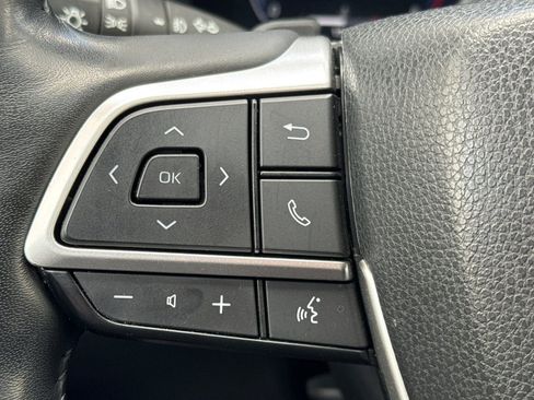 Certified 2024 Toyota Grand Highlander Platinum image 33