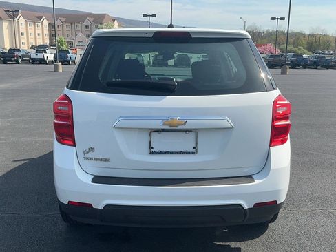 Used 2017 Chevrolet Equinox LS image 8
