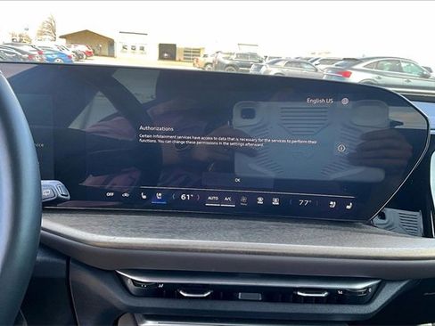 Used 2025 Audi Q5 Premium Plus w/ Premium Plus image 24