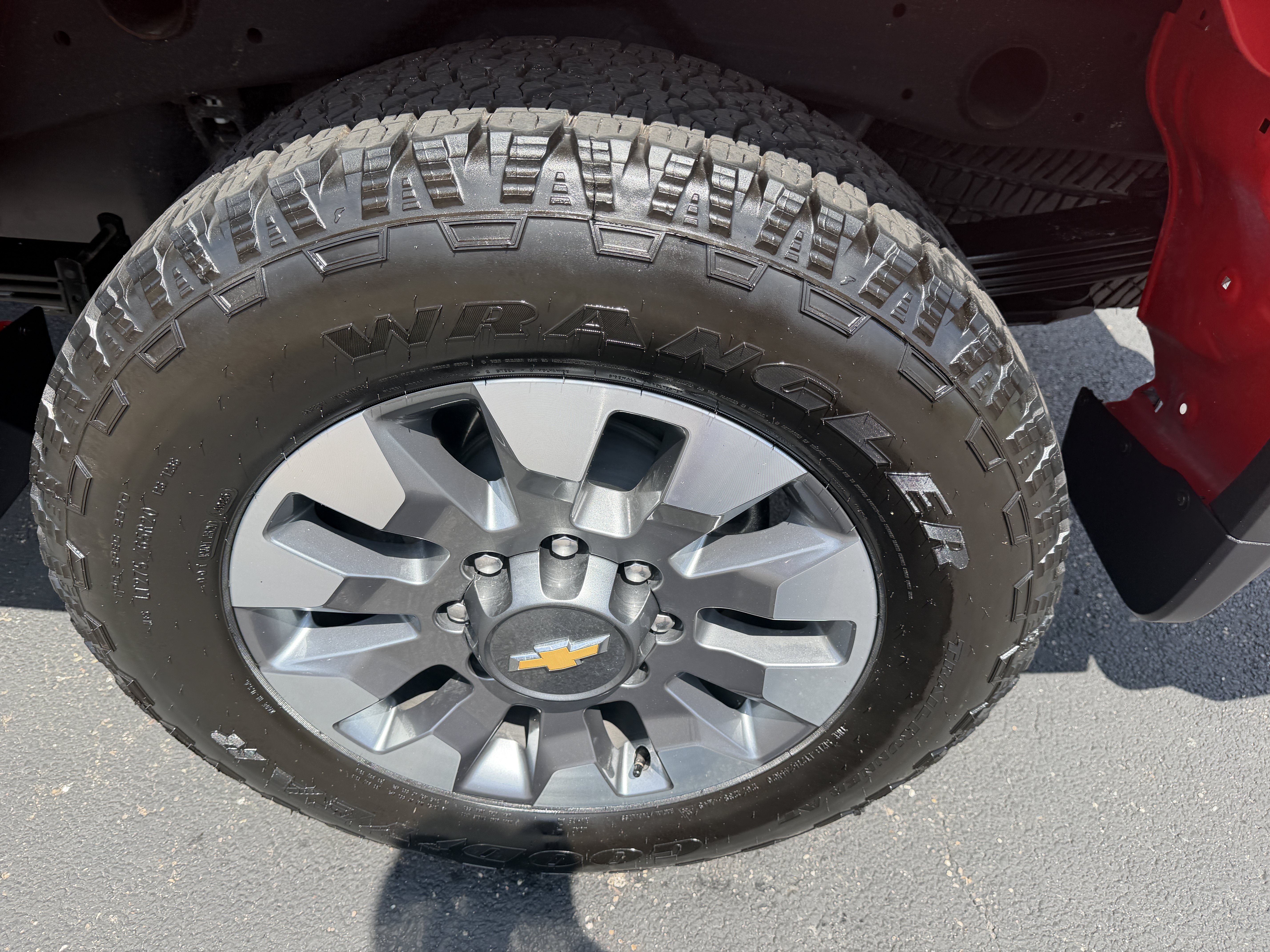 Used 2026 Chevrolet Silverado 2500 Custom AWD/4WD image 9