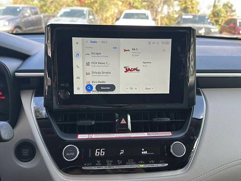 Used 2026 Toyota Corolla Cross LE image 12