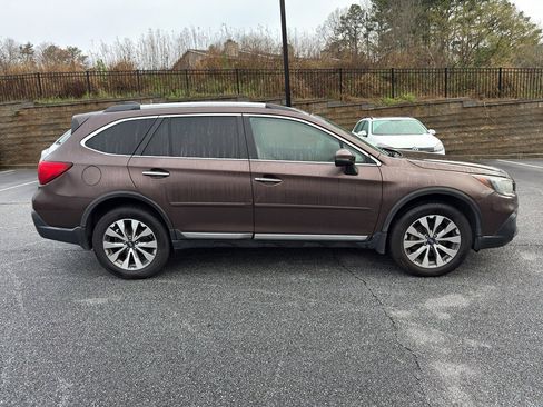 Used 2019 Subaru Outback 3.6R Touring w/ Popular Package #3A image 4