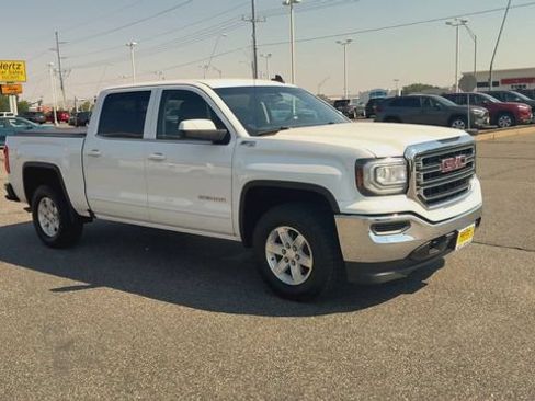 Used 2018 GMC Sierra 1500 SLE w/ Suspension Package, Off-Road AWD/4WD image 2