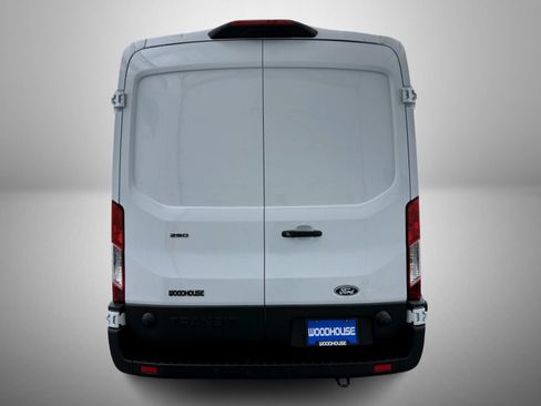 New 2027 Ford Transit 250 148 Medium Roof w/ Load Area Protection Package RWD image 6