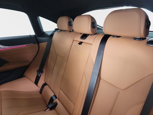 Certified 2025 BMW i4 eDrive40 image 27