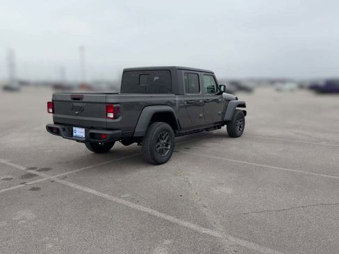 New 2026 Jeep Gladiator Sport image 12