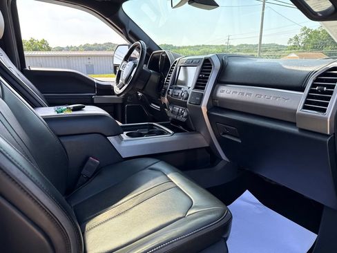 Used 2019 Ford F250 Platinum w/ Platinum Ultimate Package AWD/4WD image 47