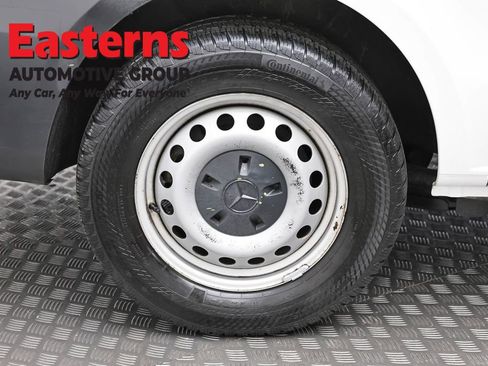 Used 2022 Mercedes-Benz Metris image 26
