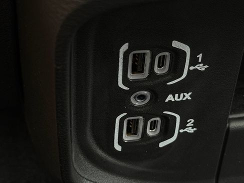 Used 2026 RAM 2500 Big Horn AWD/4WD image 11