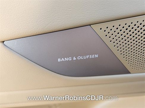 Used 2025 Genesis G80 2.5T Advanced image 31