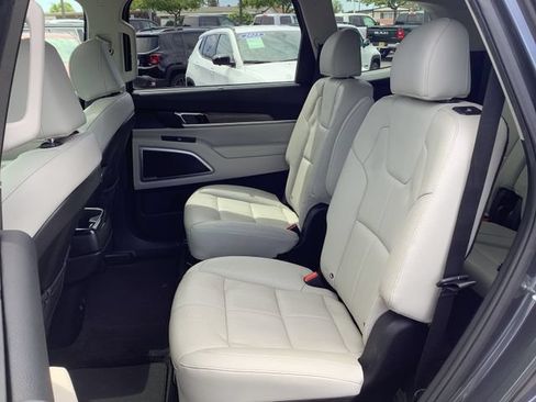 Used 2022 Kia Telluride EX w/ EX Premium Package FWD image 26