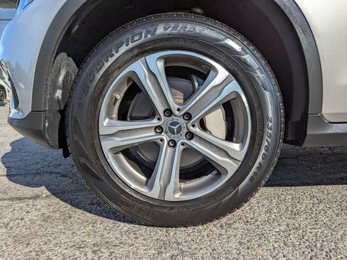 Used 2019 Mercedes-Benz GLC 300 4MATIC image 48