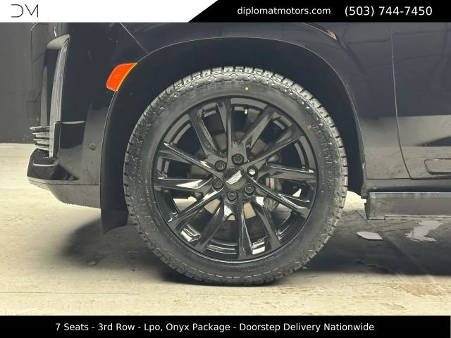 Used 2023 Cadillac Escalade ESV Sport Platinum w/ LPO, ONYX Package AWD/4WD image 39