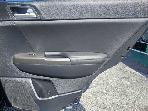 Used 2020 Kia Sportage S FWD image 22